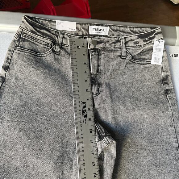 RSQ Women’s High Rise Straight Leg Denim Frayed Jeans, size 30, Gray, NWT - Picture 5 of 11